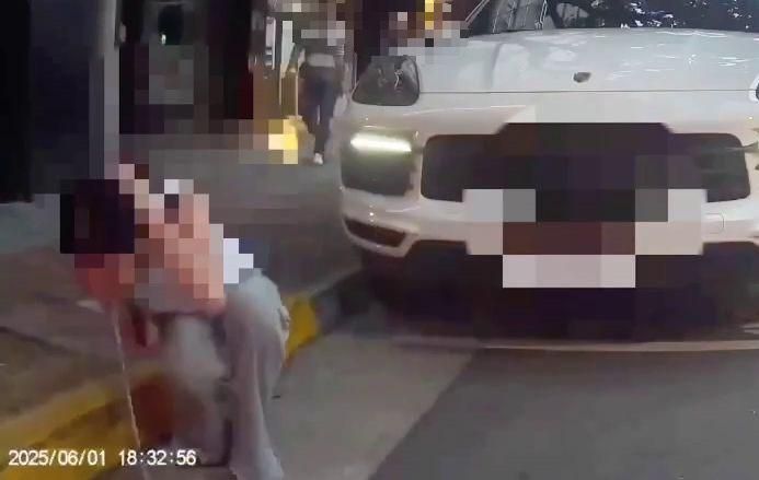 影/他車尾慘遭吐痰怒po蒐證畫面！卻意外「畫風全變」