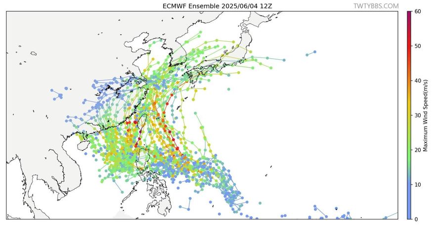 颱風生成不只1個？氣象粉專：有機會沿東台灣海域北上