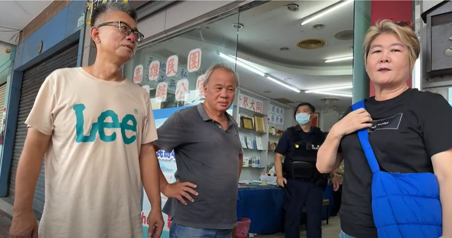 高雄雙罷劫總部被抄了！徐父為救子「報警趕志工、掃光連署書」