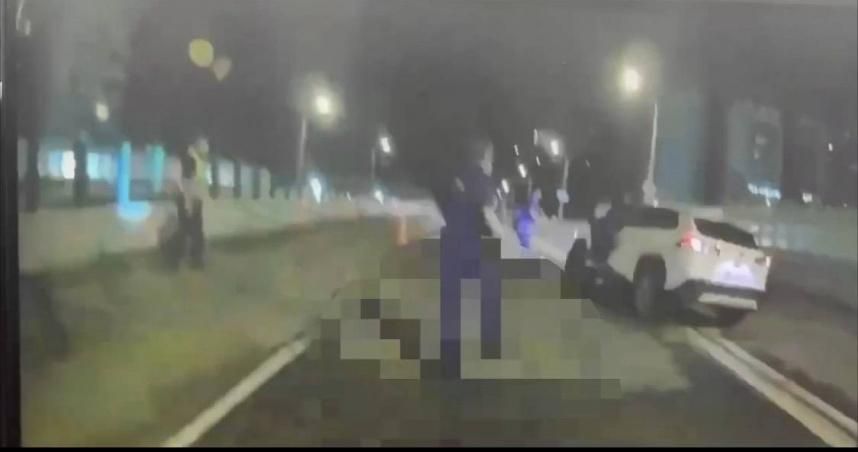 生前本該進勒戒所！通緝犯駕車撞警遭擊斃　媽媽現身了