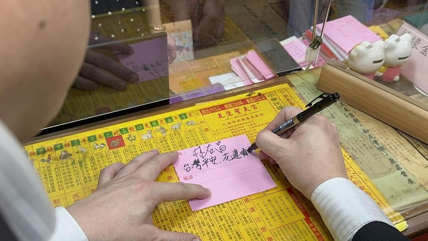 林右昌赴花蓮喊「做民團後盾」　藍嗆幕後黑手不演了