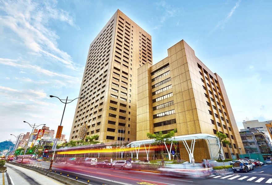 台中北屯大停電！居民快熱瘋　台電外包工鑽破電線釀禍