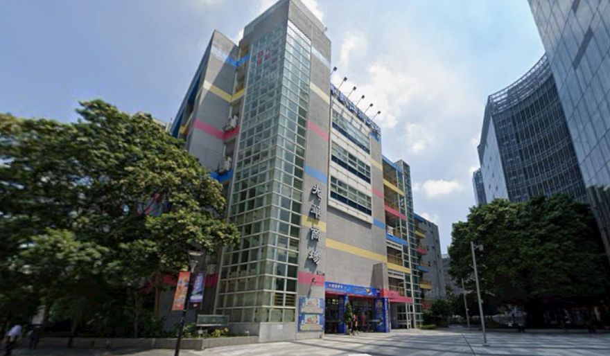 光華商場深夜驚傳墜樓　男子頭顱破裂明顯死亡