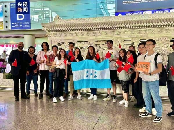 宏都拉斯26名留學生離台轉往「新友邦」大陸求學　陸外交部：熱烈歡迎
