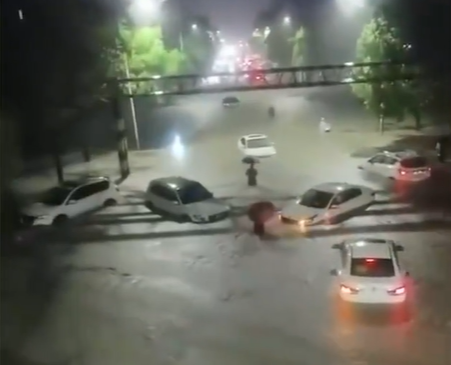 影/1hr狂炸141毫米！泰利颱風隔空發威　史上最強降雨夜襲浙江嘉善