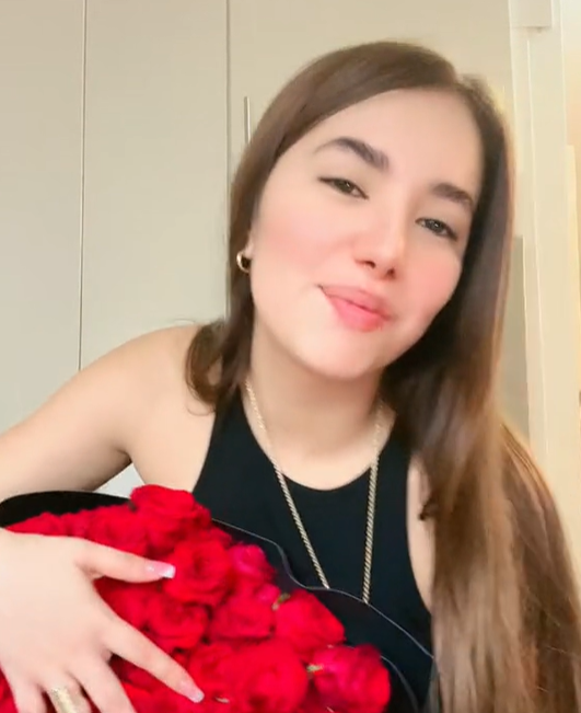 死因成謎！22歲女網紅才在派對拍抖音　數小時後竟「連人帶車」墜河亡