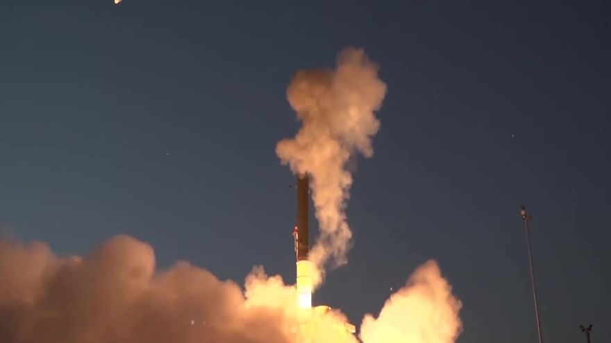 以巴開戰/太空戰開打？以軍發射攔截飛彈　於「大氣層外」摧毀葉門飛彈