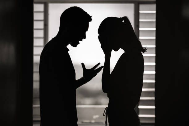 夫妻吵架…高雄男怒報復她全家：送你們警示戶！
