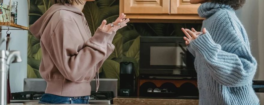 人妻被婆婆逼租「三房兩廳」…只因小姑沒錢又想搬　她傻眼：我養全家？