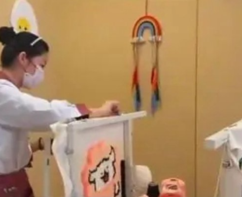 影/海底撈又出招啦！推出新活動「手工織毛線」　用餐即可打五折