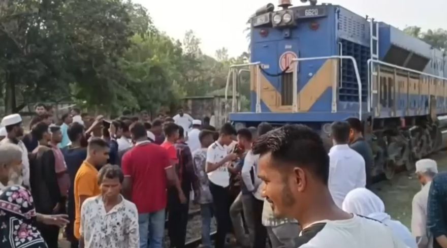 鐵路詭譎命案！遺體卡火車膝蓋下全消失　女子雙腿肉遭摩擦削平