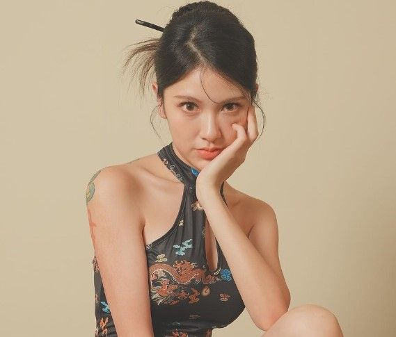 超正「酸菜魚闆娘」上節目遭酸「有乾爹」！　她限動霸氣反擊