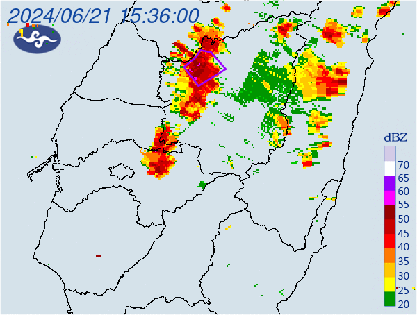快訊/大雷雨特報再加「2縣市」！雨勢持續炸至入夜　慎防「低能見度」