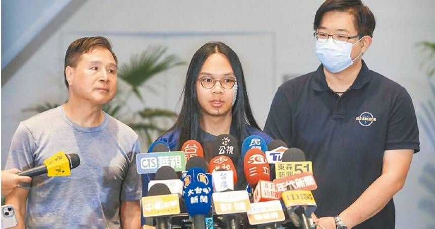 帶3刀搭中捷隨機砍人！護專生殺人未遂罪起訴　英雄「長髮哥」：尊重司法