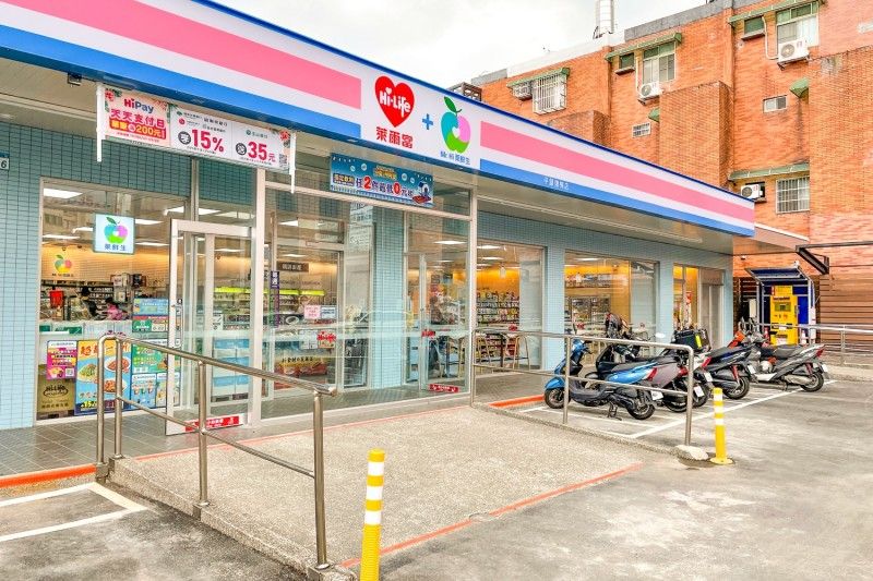 萊爾富亮公關危機！小編失控發文遭炎上　OK超商躺著中槍
