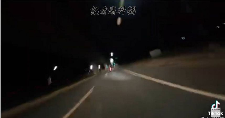 高雄「2重機」一路狂飆！網怒批：這不是賽道　騎士出面曝真相