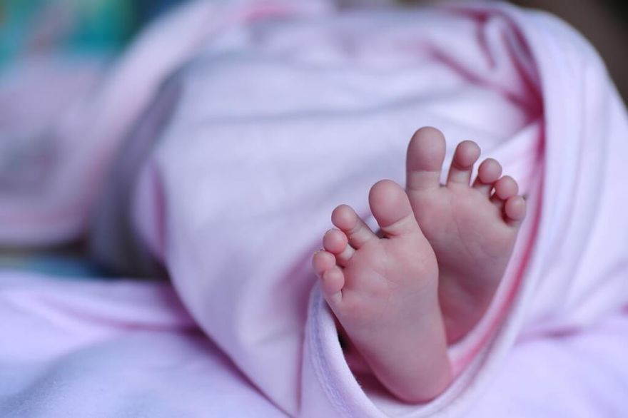 無照1次收托4孩！台中1歲童爬進衣櫃噎死　保母稱外出委託子女照顧