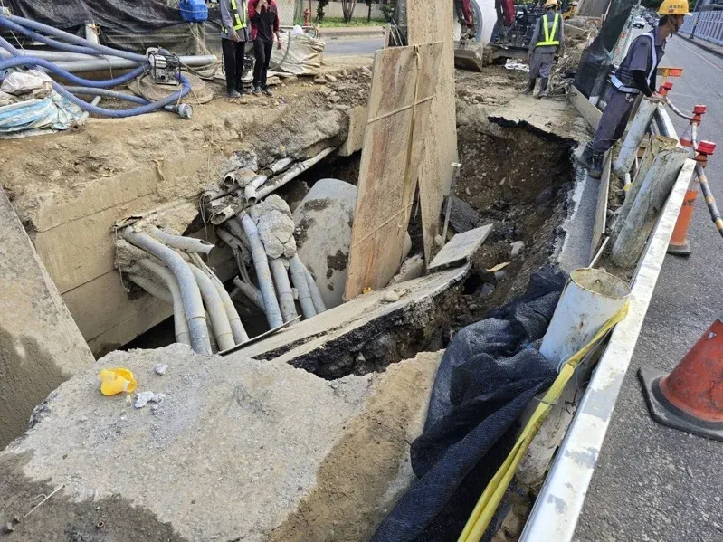 桃園蘆竹爆停電影響1829戶　台電：下水道工程致電纜故障