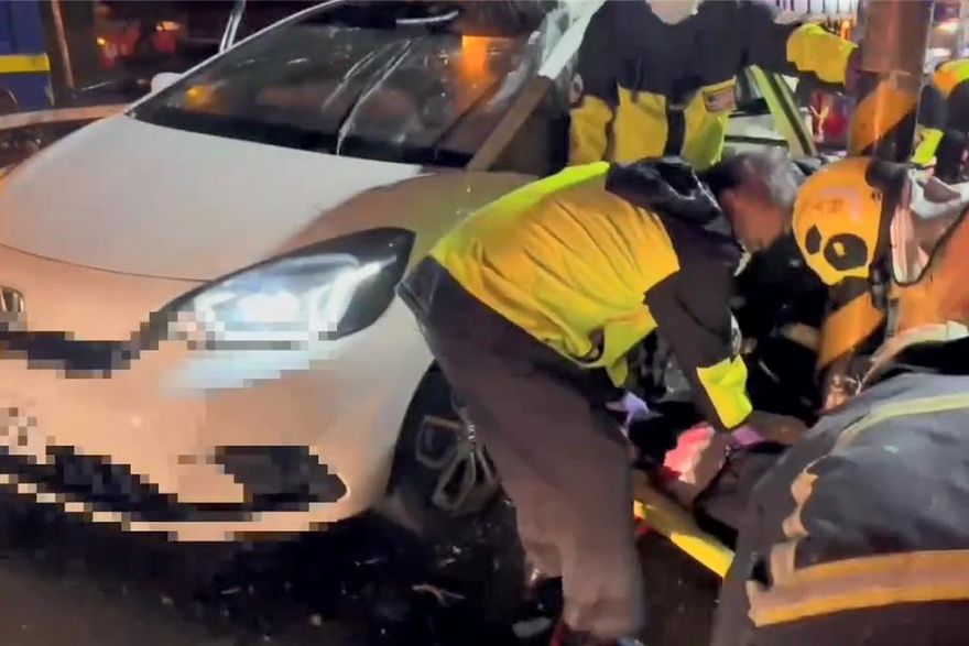 宜蘭重大車禍！聯結車與小客車碰撞　3人慘死、2人受傷