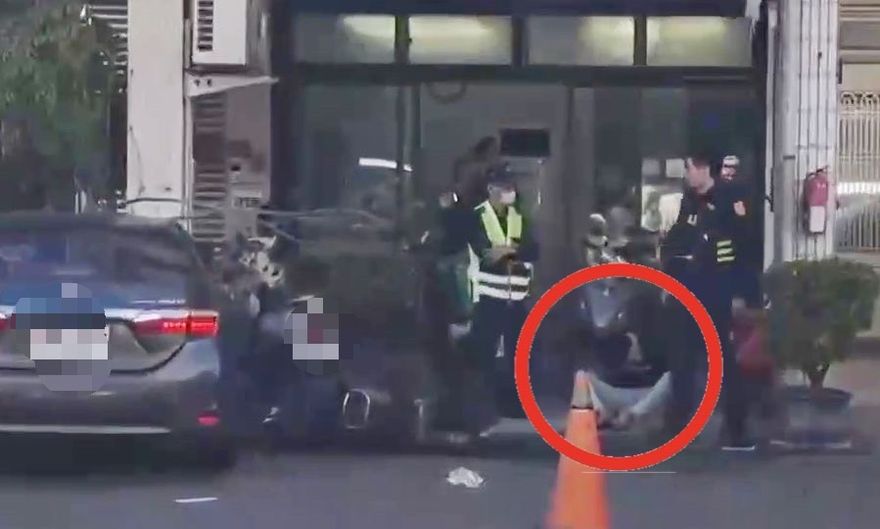影/酒駕害命！台中醉男撞6車險衝民宅「1死1重傷」