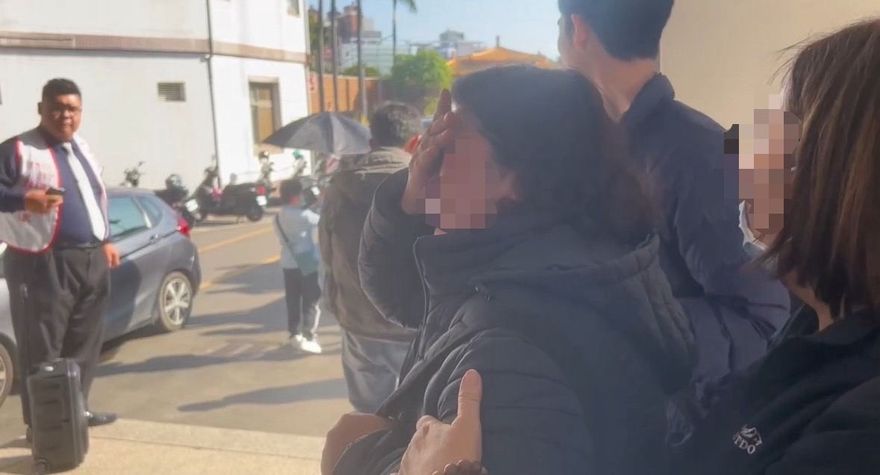 全聯惡火奪2移工性命！全聯、包商公祭未到　家屬送行哭斷腸