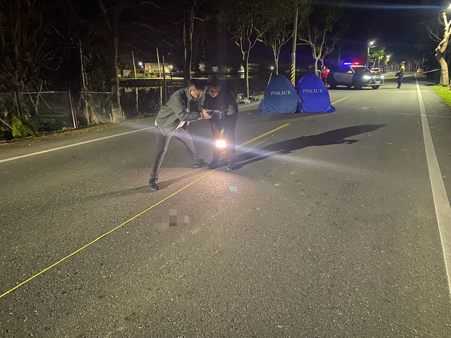 宜蘭死亡車禍！男子夜半躺路中間遭輾斃　肇逃司機有喝酒
