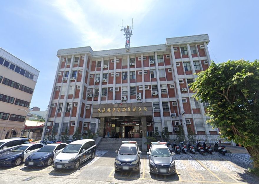 花蓮色大叔硬拉男學生襲胸　嗨喊「這是我們的秘密」