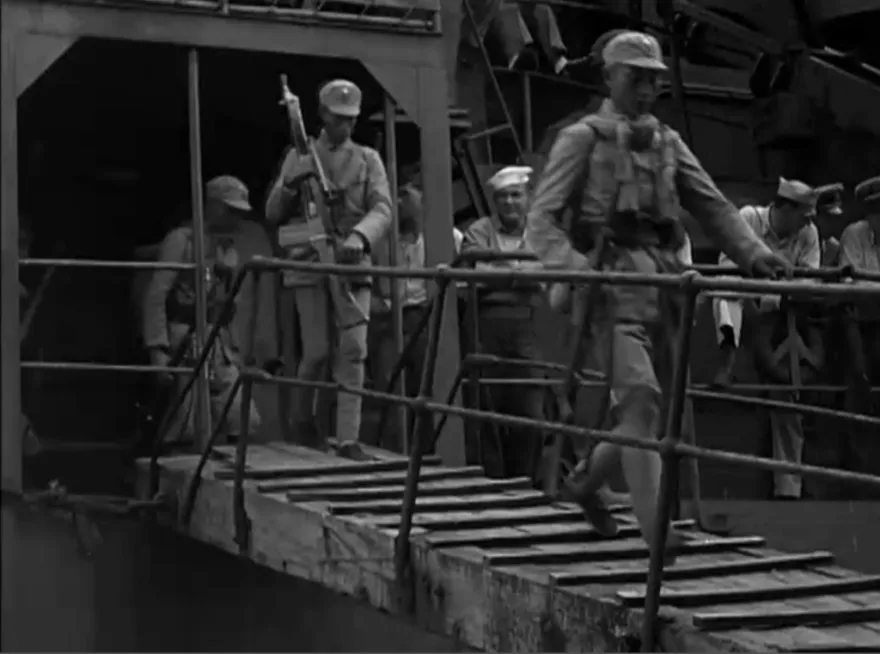 國軍登陸基隆像乞丐兵？美國檔案曝：穿著整齊的新制服
