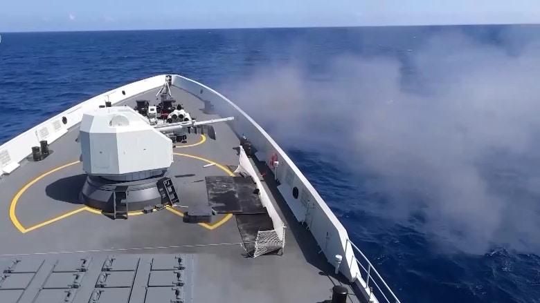 殲-11掛彈伴飛美戰機　解放軍稱南海進行5天實彈演習