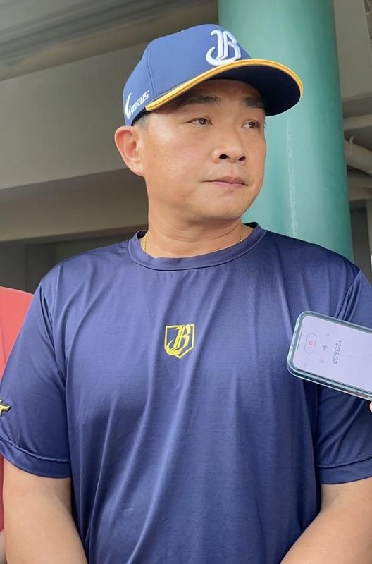 恰總來了！彭政閔強調掌兵符原則是「尊重」