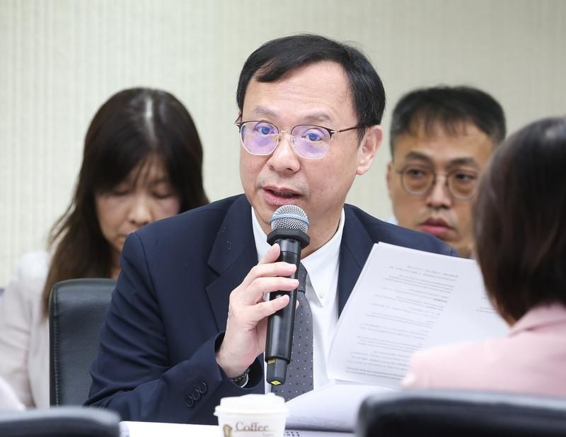 健保推「打抗生素免住院」解急診壅塞！　醫師質疑弄錯方向