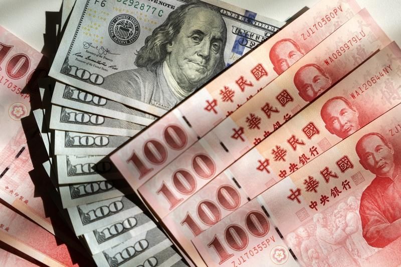 台股漲220點創新高！新台幣貶破29.3元創7月新低