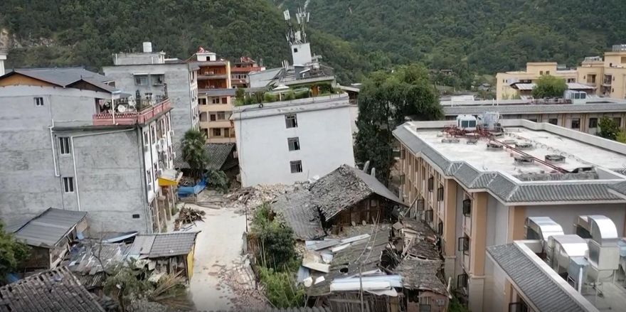 四川瀘定6.8級強震已致82人遇難、270傷...甘孜已接收捐款「1億餘人民幣」！各界逾萬人力投入救援