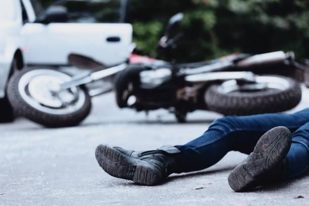 快訊/宜蘭五結鄉奪命車禍！30歲騎士擦撞小貨車　連人帶車倒地…頭部重創亡