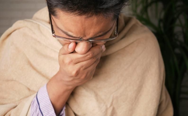 「類風濕性關節炎」的併發症是肺纖維化！竟有六分之一發生率