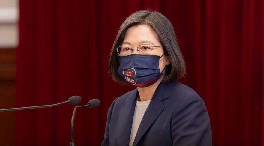 災變中心「念稿完就閃人」挨批 蔡英文臉書致歉了！