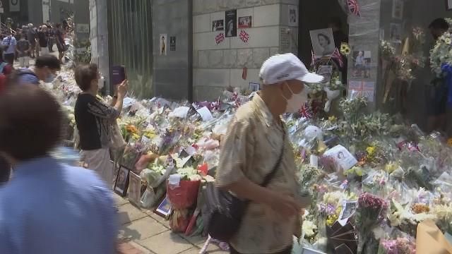 逾1.2萬人簽弔唁冊 英駐港領事廣東話感謝港人