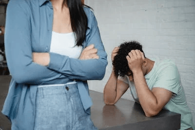 已婚男出軌女保險員6年！小三被抓包死不認　反爆人夫「淫亂性生活」