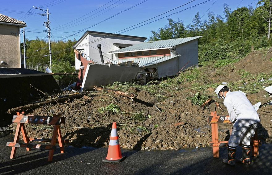 影／颱風塔拉斯橫掃日本靜岡！電塔斷、60屋泡水　2人不幸罹難