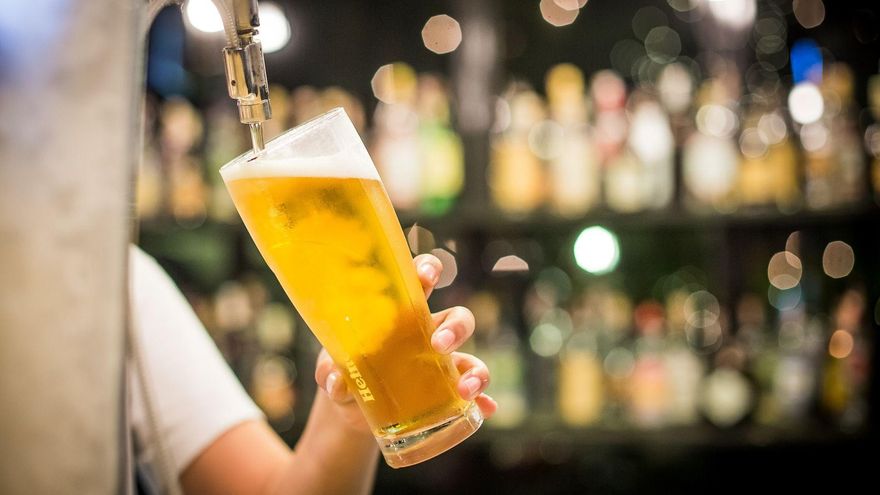 乾杯啦！研究曝「狂灌啤酒」神功效　每天1公升…秒遠離失智
