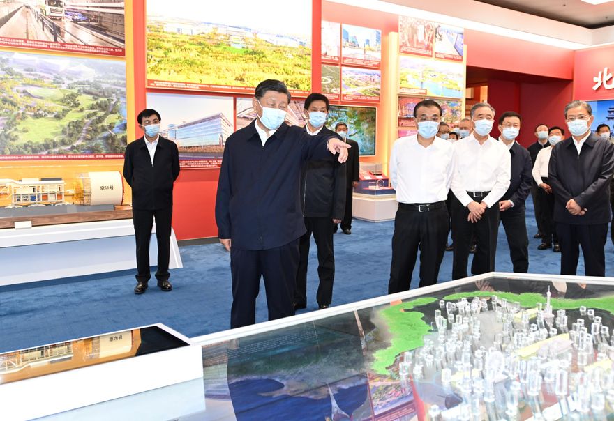 解隔離！現身破傳言　習近平率政治局常委參觀執政10年主題展