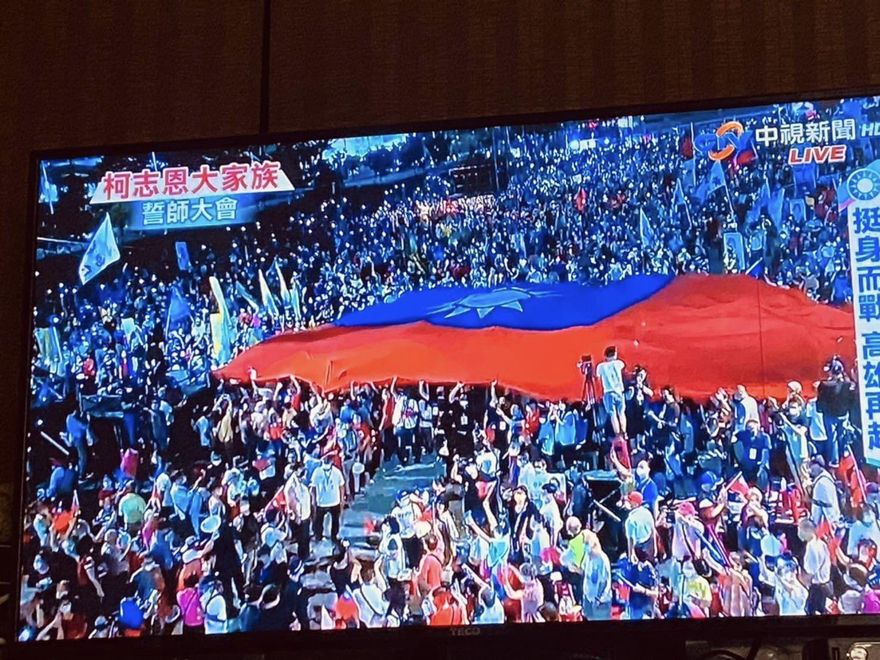柯志恩高雄造勢俯拍圖曝光！葉匡時驚喊：他恐不能再躺著選了