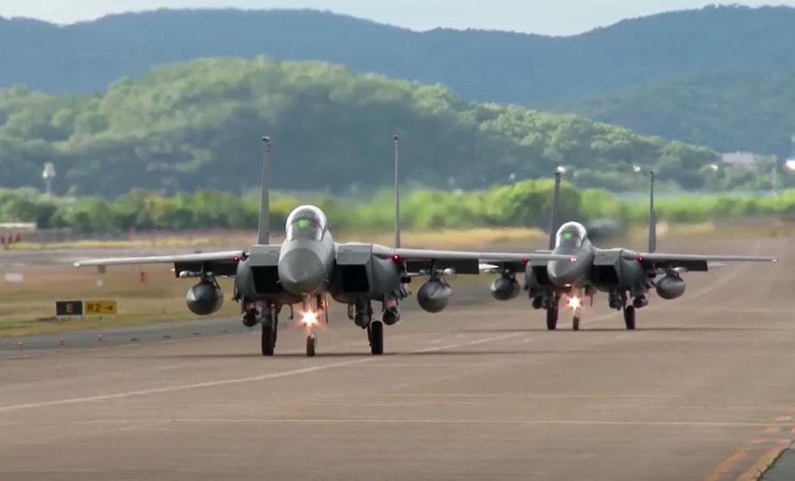 金正恩射導彈飛越日本！日「國家警報」狂響　南韓派F-15戰機「射兩枚炸彈」反制