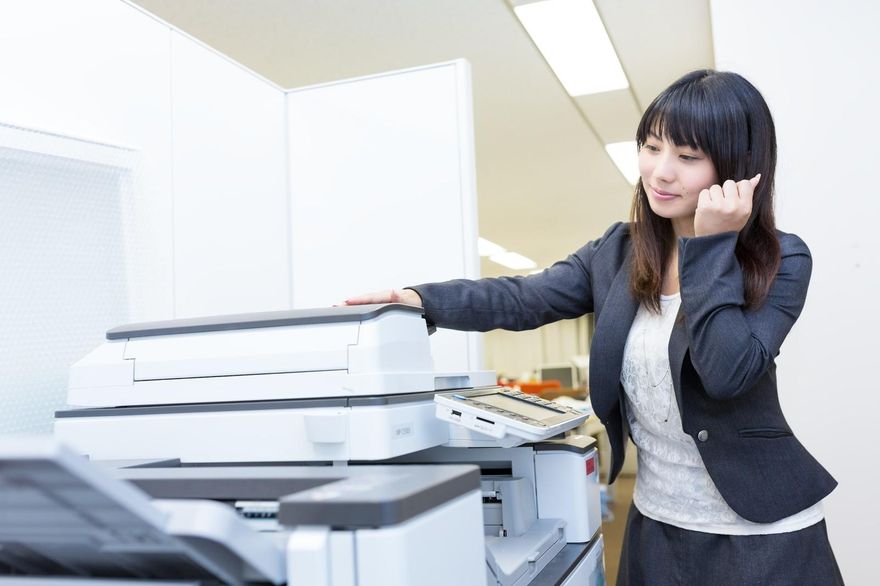 真氣人！她列13大罪狀細數「擺爛早退女同事」　身分曝光難怪趕不走