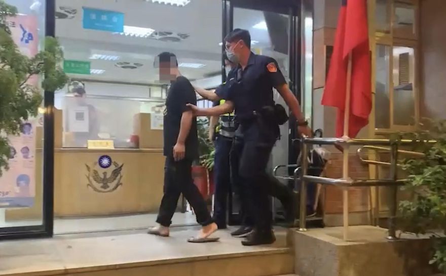 前後任對決！男子借前女友3萬討不回　還被她現任開槍射胸