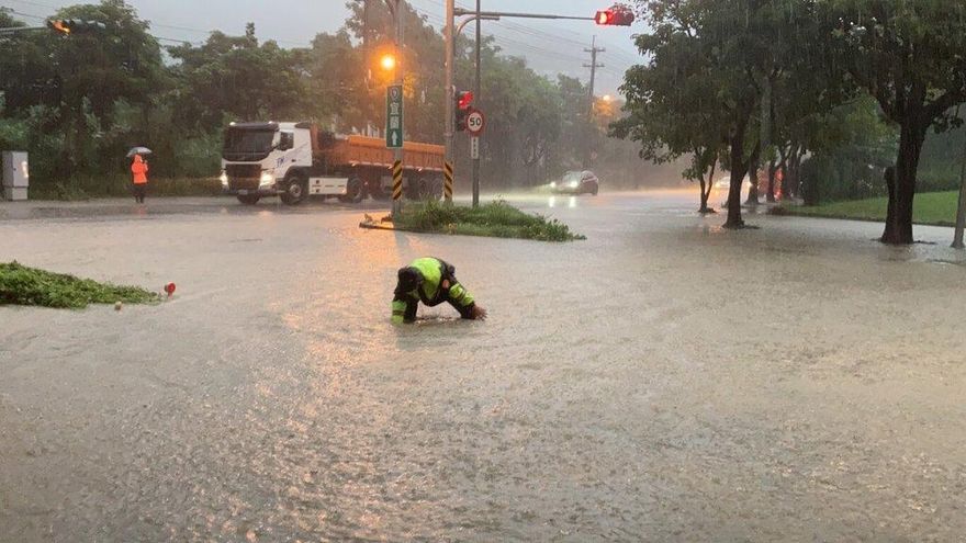 快訊/花蓮大豪雨部分地區土石流警戒！秀林鄉和平村明日停班課