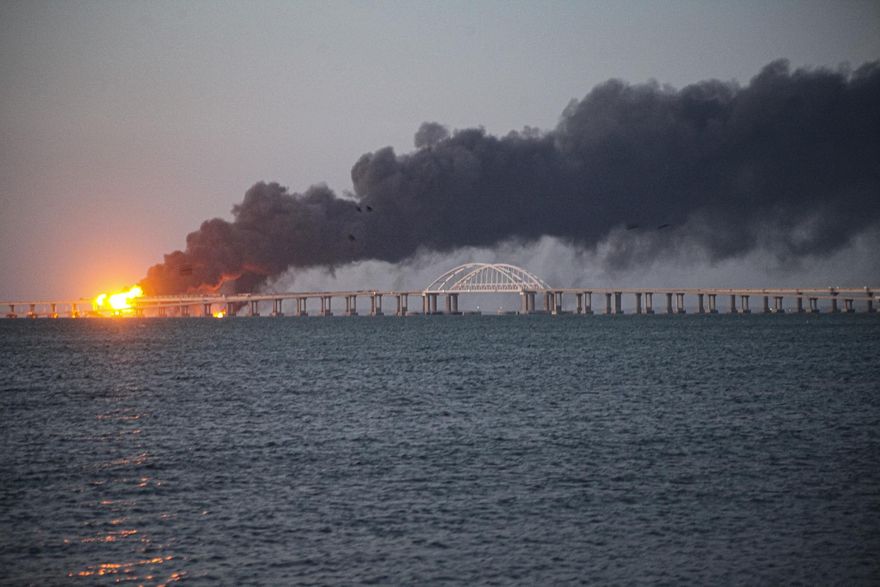 是誰炸斷克里米亞大橋？關鍵卡車車主現身喊冤：車不是我開的