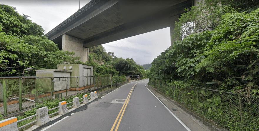 北市文山區男墜橋亡　車完好停在高速公路橋面上