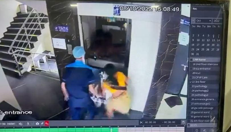 電梯下滑「病患頭朝下慘死」！醫院奪命意外　病床「瞬間遭吞沒」17秒驚悚畫面瘋傳