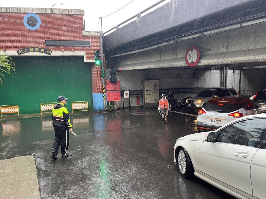 快訊/快移車！雙北9/4上午7時後校園禁停　北市水門周邊「仍開放」紅黃線停車